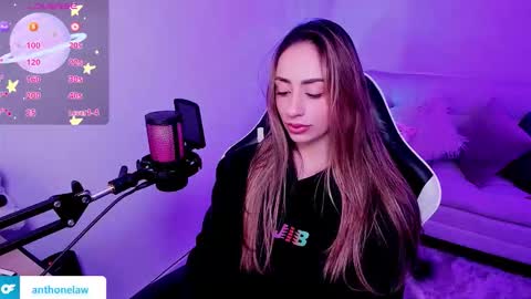 Snapshot of anthonelaa777 chatting on 11-30-25, 06:06 Anthonela online show from 11-30-25, 06:06