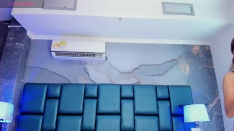 anthonelaDuque online show from 11-28-25, 12:19