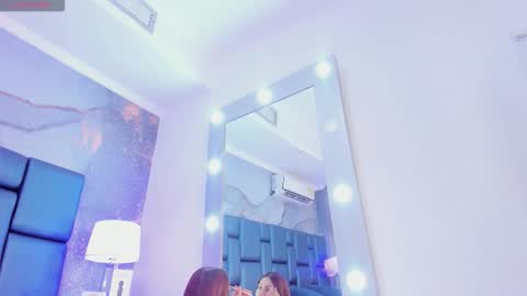 anthonelaDuque online show from 12-05-25, 12:03