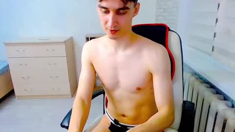 Snapshot of anthony_broown chatting on 11-19-25, 09:48 anthony_broown online show from 11-19-25, 09:48