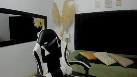       online show from 05-17-26, 12:19