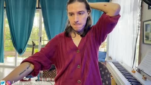 Antinoo Gnothi online show from 12-04-24, 03:21