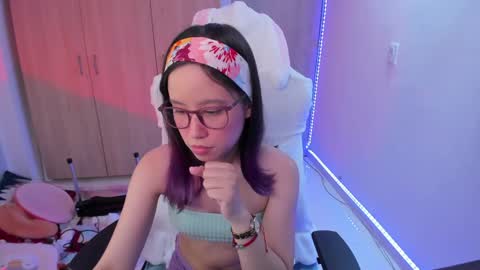 Snapshot of anto_sweet18 chatting on 01-18-25, 06:10 My birthday is on december 2nd surprise me with a gift from my amazonlist online show from 01-18-25, 06:10