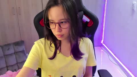 Snapshot of anto_sweet18 chatting on 01-30-25, 11:55 My birthday is on december 2nd surprise me with a gift from my amazonlist online show from 01-30-25, 11:55