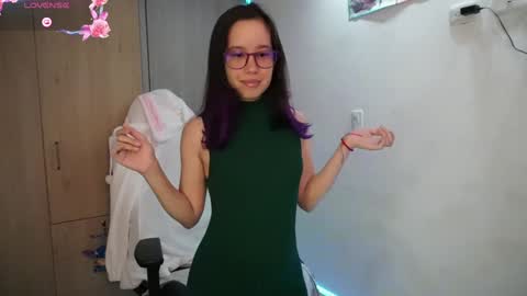 Snapshot of anto_sweet18 chatting on 02-01-25, 05:37 My birthday is on december 2nd surprise me with a gift from my amazonlist online show from 02-01-25, 05:37
