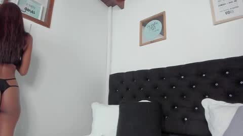 Snapshot of antonelabella chatting on 12-01-24, 10:53 Antonela online show from 12-01-24, 10:53