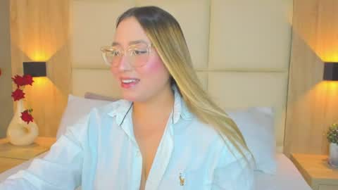 A N T O N E L L A  online show from 07-14-26, 12:33
