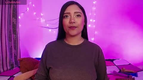 Snapshot of antonella_latin_curvy chatting on 02-06-25, 12:22 Anne online show from 02-06-25, 12:22