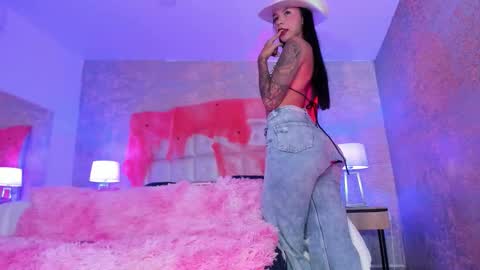 Snapshot of antonella_rossi24 chatting on 10-13-25, 07:36 Antonella Rossi online show from 10-13-25, 07:36