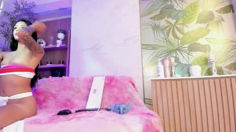 Snapshot of antonella_rossi24 chatting on 11-25-25, 08:42 Antonella Rossi online show from 11-25-25, 08:42