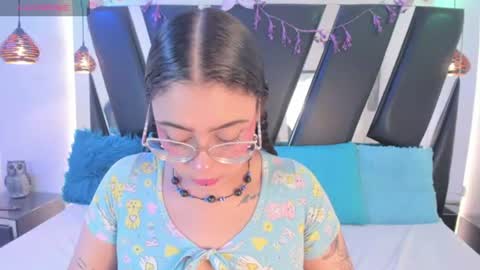 A N T O N E L L E  online show from 07-24-26, 11:30