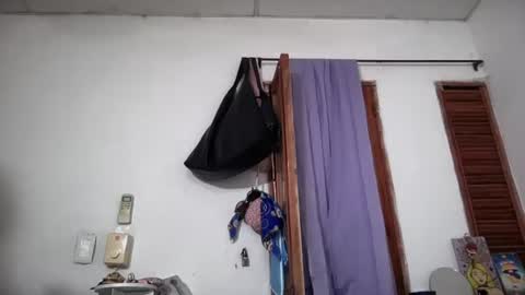 Snapshot of antoniabloom chatting on 07-19-26, 03:43 Antonia online show from 07-19-26, 03:43