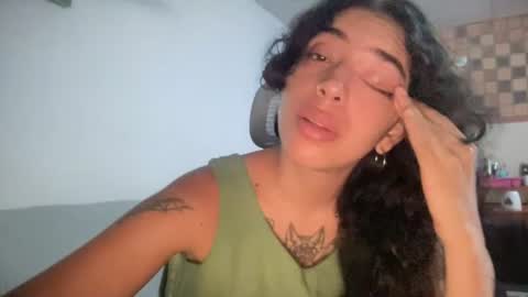 Snapshot of antoniabloom chatting on 08-03-26, 04:22 Antonia online show from 08-03-26, 04:22