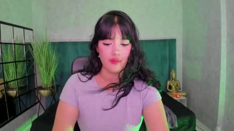 A N T O N I A online show from 05-27-26, 07:55