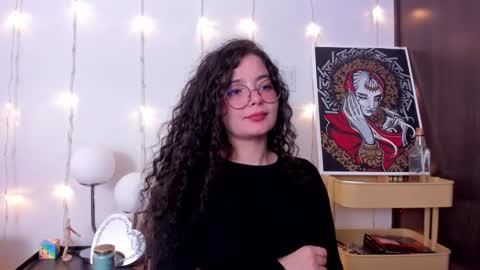 Snapshot of antoniart_ chatting on 02-02-25, 03:10 Antonia online show from 02-02-25, 03:10