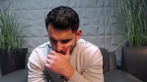 HI My name is Antonio online show from 01-12-25, 08:03