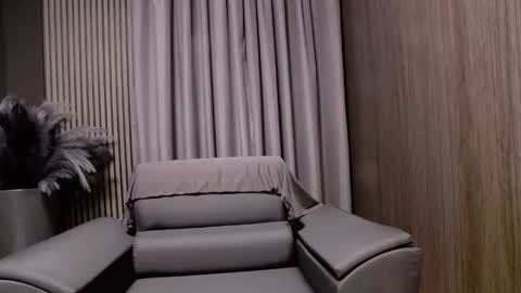 HI My name is Antonio online show from 04-04-26, 06:49