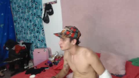 karol y antony online show from 12-25-24, 12:16