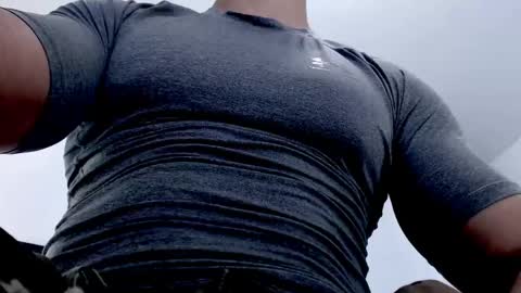 Instagram miguelangel1802  online show from 04-18-26, 11:16