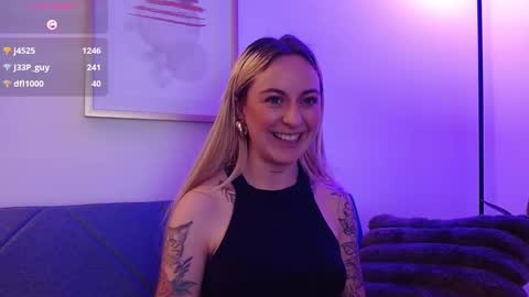 Snapshot of anttoniia chatting on 02-18-25, 02:38 Antonia online show from 02-18-25, 02:38