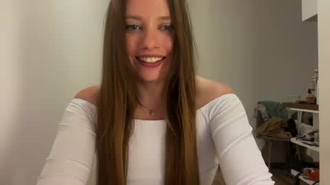Snapshot of anuetta chatting on 07-30-26, 04:39 Aneutta online show from 07-30-26, 04:39