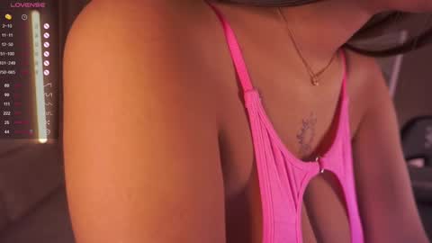 Snapshot of anuricbriny chatting on 10-01-25, 08:59 Sunday - start 0400 PM GMT -4 online show from 10-01-25, 08:59