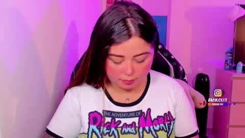   Independent model  online show from 10-08-25, 05:43