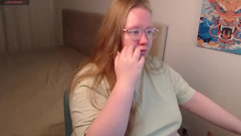 Anya Muna online show from 12-17-24, 08:43