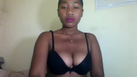 Snapshot of anyah_love chatting on 07-10-26, 03:00 anyah_love online show from 07-10-26, 03:00