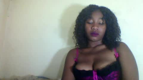 Snapshot of anyah_love chatting on 07-13-26, 05:10 anyah_love online show from 07-13-26, 05:10