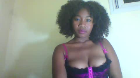 Snapshot of anyah_love chatting on 07-14-26, 12:00 anyah_love online show from 07-14-26, 12:00