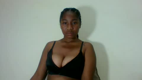 Snapshot of anyah_love chatting on 07-26-26, 07:43 anyah_love online show from 07-26-26, 07:43