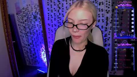 Anya online show from 03-10-26, 03:11