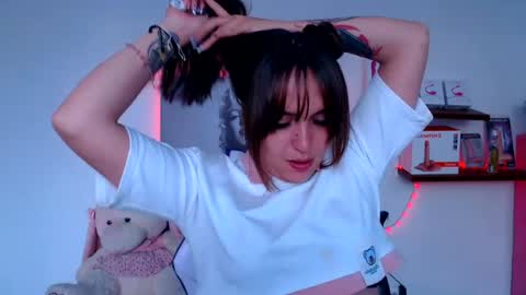 Snapshot of anyela_bubble19 chatting on 07-10-26, 10:45 Anyela online show from 07-10-26, 10:45