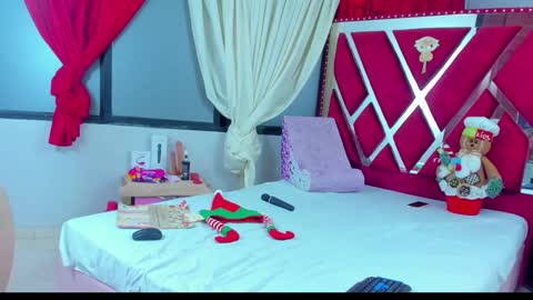 Anyela  online show from 12-12-24, 07:41