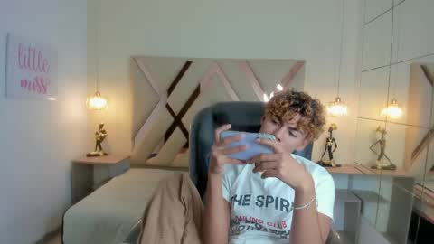 anyelotwink online show from 03-24-26, 04:28