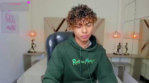anyelotwink online show from 06-19-26, 05:56