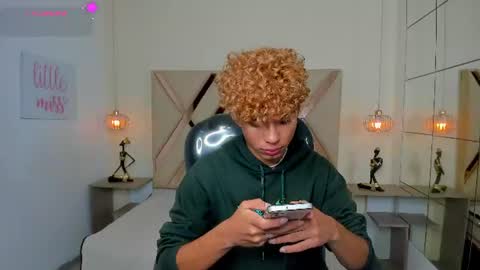 anyelotwink online show from 07-13-26, 04:04
