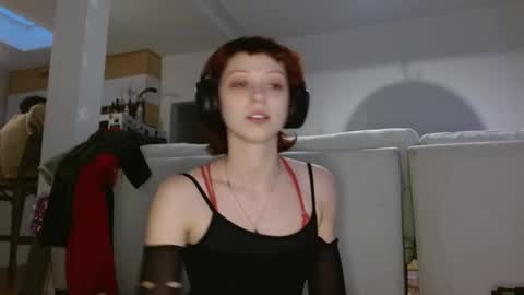 Snapshot of anyelsewhere chatting on 11-09-25, 09:13 Lila online show from 11-09-25, 09:13