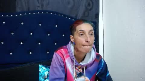 Snapshot of anyu_1306 chatting on 02-14-25, 03:00 anyu online show from 02-14-25, 03:00