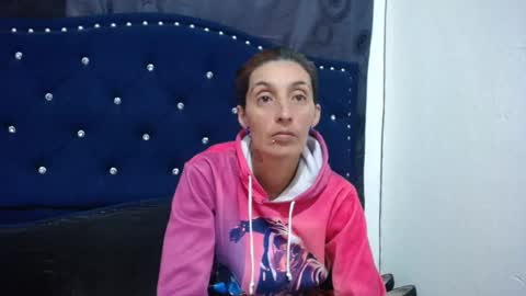 Snapshot of anyu_1306 chatting on 03-08-25, 12:09 anyu online show from 03-08-25, 12:09