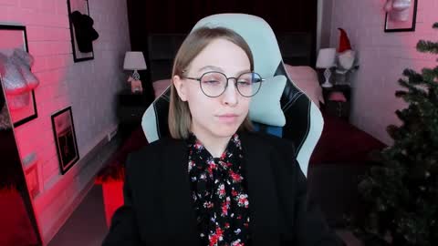 Snapshot of aphexqueen chatting on 12-03-24, 01:10 APHEX QUEEN online show from 12-03-24, 01:10