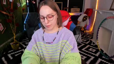 Snapshot of aphexqueen chatting on 02-19-25, 04:11 APHEX QUEEN online show from 02-19-25, 04:11