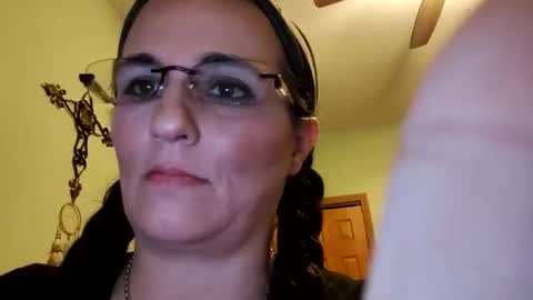 Snapshot of aphrodite60 chatting on 11-22-25, 11:15 Aphrodite60 online show from 11-22-25, 11:15