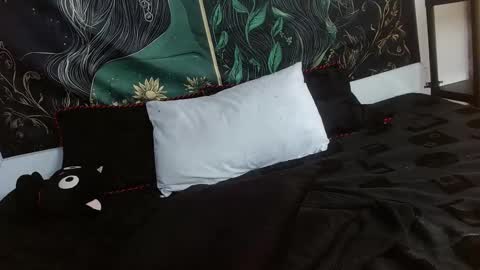 aphrodite__bloom online show from 02-07-25, 07:27