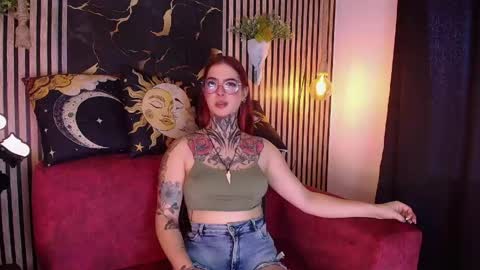 Snapshot of aphrodite__bloom chatting on 05-07-26, 10:48 aphrodite__bloom online show from 05-07-26, 10:48