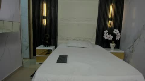   online show from 04-22-26, 02:25