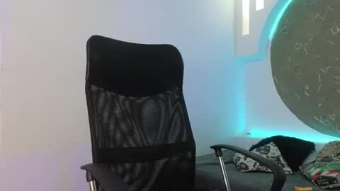 Apolo Lux  online show from 02-02-26, 08:51