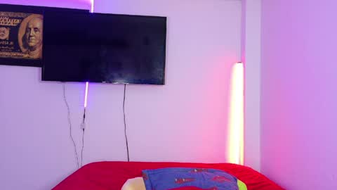 Snapshot of apolo_prince1 chatting on 06-02-26, 01:40 Apolo online show from 06-02-26, 01:40
