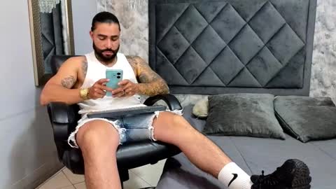 Apolo online show from 09-21-25, 09:38